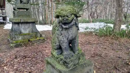 幾春別神社の狛犬