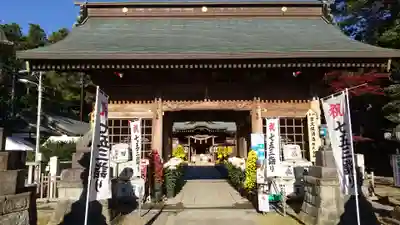 常陸第三宮　吉田神社の山門・神門