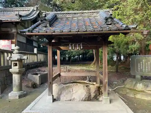 川田神社の{uncategorized: "未分類", other: "その他", undefined: "問題あり", building: "その他建物", grave: "お墓", sacred_gate: "鳥居", guardian: "狛犬", statue: "像", buddha: "仏像", history: "歴史", nature: "自然", garden: "庭園", animal: "動物", pagoda: "塔", temizu: "手水舎", mountain_gate: "山門・神門", sanctuary: "本殿・本堂", subordinate: "末社・摂社", art: "芸術", scenery: "景色", jizo: "地蔵", ema: "絵馬", goshuin: "御朱印", omikuji: "おみくじ", items: "授与品その他", amulet: "お守り", goshuincho: "御朱印帳", eats: "食事", festival: "お祭り", votive_dance: "神楽", shichigosan: "七五三参", wedding: "結婚式", experience: "体験その他", initially: "初詣", around: "周辺", anti_infection: "感染症対策"}