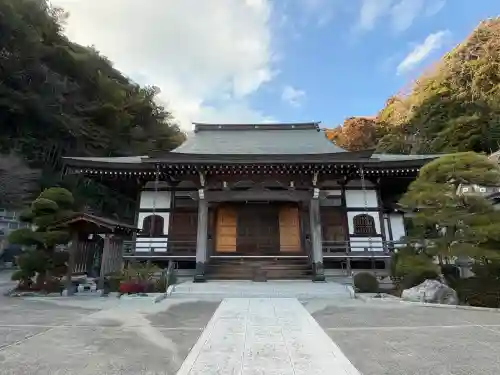 久成寺の{uncategorized: "未分類", other: "その他", undefined: "問題あり", building: "その他建物", grave: "お墓", sacred_gate: "鳥居", guardian: "狛犬", statue: "像", buddha: "仏像", history: "歴史", nature: "自然", garden: "庭園", animal: "動物", pagoda: "塔", temizu: "手水舎", mountain_gate: "山門・神門", sanctuary: "本殿・本堂", subordinate: "末社・摂社", art: "芸術", scenery: "景色", jizo: "地蔵", ema: "絵馬", goshuin: "御朱印", omikuji: "おみくじ", items: "授与品その他", amulet: "お守り", goshuincho: "御朱印帳", eats: "食事", festival: "お祭り", votive_dance: "神楽", shichigosan: "七五三参", wedding: "結婚式", experience: "体験その他", initially: "初詣", around: "周辺", anti_infection: "感染症対策"}