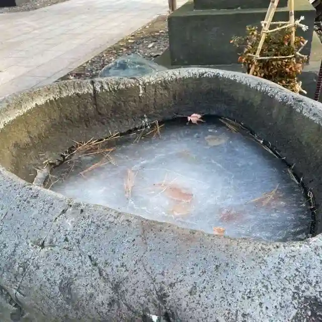 彌彦神社 (伊夜日子神社)の手水舎