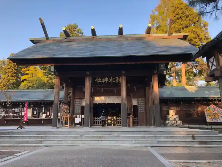 射水神社の本殿・本堂