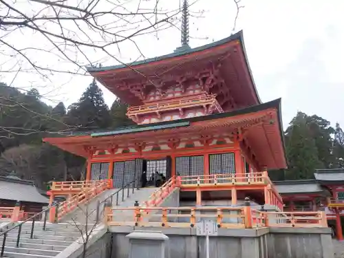 比叡山延暦寺の塔