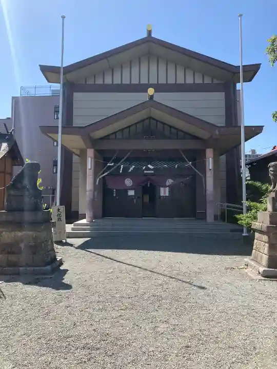 日野八坂神社の本殿・本堂