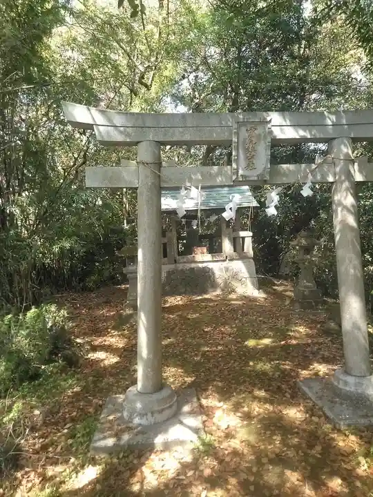 犬丸天満宮の末社・摂社