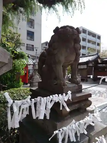 梛神社・隼神社の狛犬