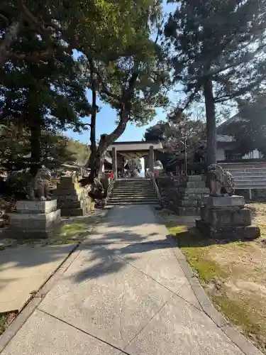 揖夜神社の{uncategorized: "未分類", other: "その他", undefined: "問題あり", building: "その他建物", grave: "お墓", sacred_gate: "鳥居", guardian: "狛犬", statue: "像", buddha: "仏像", history: "歴史", nature: "自然", garden: "庭園", animal: "動物", pagoda: "塔", temizu: "手水舎", mountain_gate: "山門・神門", sanctuary: "本殿・本堂", subordinate: "末社・摂社", art: "芸術", scenery: "景色", jizo: "地蔵", ema: "絵馬", goshuin: "御朱印", omikuji: "おみくじ", items: "授与品その他", amulet: "お守り", goshuincho: "御朱印帳", eats: "食事", festival: "お祭り", votive_dance: "神楽", shichigosan: "七五三参", wedding: "結婚式", experience: "体験その他", initially: "初詣", around: "周辺", anti_infection: "感染症対策"}