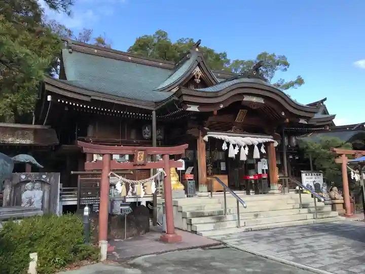 田村神社の本殿・本堂