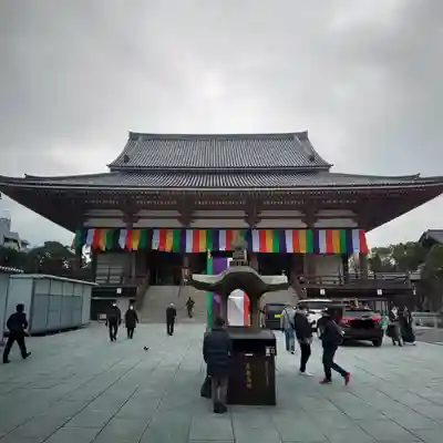 西新井大師総持寺の本殿・本堂