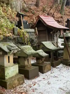 手長神社の{uncategorized: "未分類", other: "その他", undefined: "問題あり", building: "その他建物", grave: "お墓", sacred_gate: "鳥居", guardian: "狛犬", statue: "像", buddha: "仏像", history: "歴史", nature: "自然", garden: "庭園", animal: "動物", pagoda: "塔", temizu: "手水舎", mountain_gate: "山門・神門", sanctuary: "本殿・本堂", subordinate: "末社・摂社", art: "芸術", scenery: "景色", jizo: "地蔵", ema: "絵馬", goshuin: "御朱印", omikuji: "おみくじ", items: "授与品その他", amulet: "お守り", goshuincho: "御朱印帳", eats: "食事", festival: "お祭り", votive_dance: "神楽", shichigosan: "七五三参", wedding: "結婚式", experience: "体験その他", initially: "初詣", around: "周辺", anti_infection: "感染症対策"}