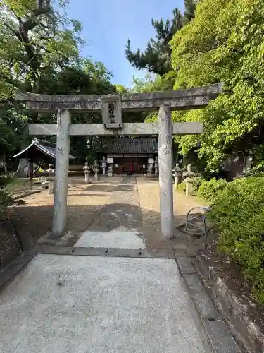鏡作神社の{uncategorized: "未分類", other: "その他", undefined: "問題あり", building: "その他建物", grave: "お墓", sacred_gate: "鳥居", guardian: "狛犬", statue: "像", buddha: "仏像", history: "歴史", nature: "自然", garden: "庭園", animal: "動物", pagoda: "塔", temizu: "手水舎", mountain_gate: "山門・神門", sanctuary: "本殿・本堂", subordinate: "末社・摂社", art: "芸術", scenery: "景色", jizo: "地蔵", ema: "絵馬", goshuin: "御朱印", omikuji: "おみくじ", items: "授与品その他", amulet: "お守り", goshuincho: "御朱印帳", eats: "食事", festival: "お祭り", votive_dance: "神楽", shichigosan: "七五三参", wedding: "結婚式", experience: "体験その他", initially: "初詣", around: "周辺", anti_infection: "感染症対策"}