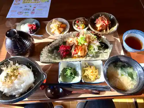 白鳥神社の食事