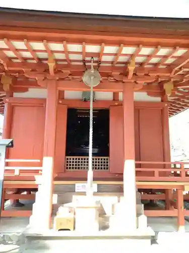 達谷西光寺の本殿・本堂