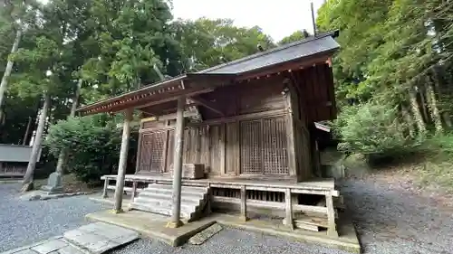 日高見神社の本殿