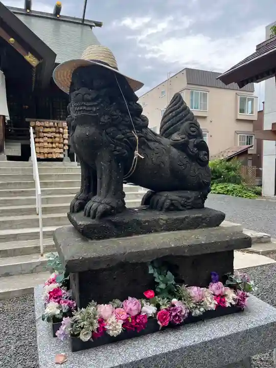 札幌諏訪神社の狛犬