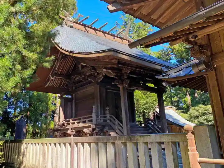 稲田神社の本殿・本堂