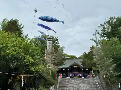 四倉諏訪神社の{uncategorized: "未分類", other: "その他", undefined: "問題あり", building: "その他建物", grave: "お墓", sacred_gate: "鳥居", guardian: "狛犬", statue: "像", buddha: "仏像", history: "歴史", nature: "自然", garden: "庭園", animal: "動物", pagoda: "塔", temizu: "手水舎", mountain_gate: "山門・神門", sanctuary: "本殿・本堂", subordinate: "末社・摂社", art: "芸術", scenery: "景色", jizo: "地蔵", ema: "絵馬", goshuin: "御朱印", omikuji: "おみくじ", items: "授与品その他", amulet: "お守り", goshuincho: "御朱印帳", eats: "食事", festival: "お祭り", votive_dance: "神楽", shichigosan: "七五三参", wedding: "結婚式", experience: "体験その他", initially: "初詣", around: "周辺", anti_infection: "感染症対策"}