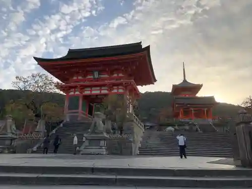 清水寺の山門