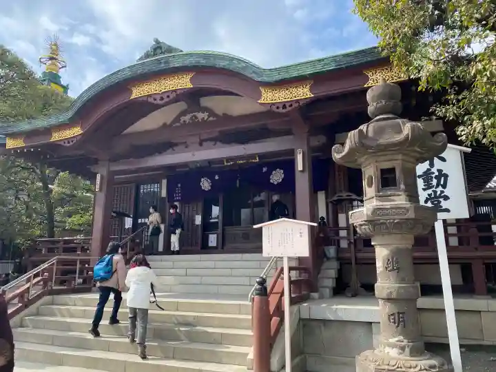 川崎大師不動堂の{uncategorized: "未分類", other: "その他", undefined: "問題あり", building: "その他建物", grave: "お墓", sacred_gate: "鳥居", guardian: "狛犬", statue: "像", buddha: "仏像", history: "歴史", nature: "自然", garden: "庭園", animal: "動物", pagoda: "塔", temizu: "手水舎", mountain_gate: "山門・神門", sanctuary: "本殿・本堂", subordinate: "末社・摂社", art: "芸術", scenery: "景色", jizo: "地蔵", ema: "絵馬", goshuin: "御朱印", omikuji: "おみくじ", items: "授与品その他", amulet: "お守り", goshuincho: "御朱印帳", eats: "食事", festival: "お祭り", votive_dance: "神楽", shichigosan: "七五三参", wedding: "結婚式", experience: "体験その他", initially: "初詣", around: "周辺", anti_infection: "感染症対策"}