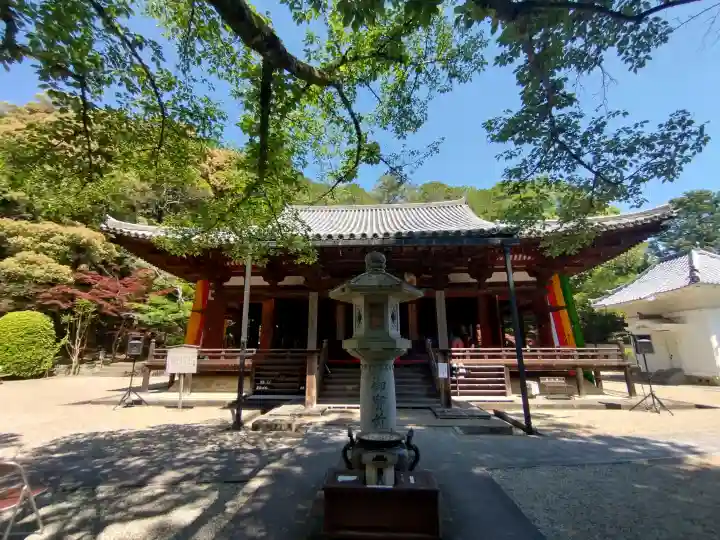 霊山寺の{uncategorized: "未分類", other: "その他", undefined: "問題あり", building: "その他建物", grave: "お墓", sacred_gate: "鳥居", guardian: "狛犬", statue: "像", buddha: "仏像", history: "歴史", nature: "自然", garden: "庭園", animal: "動物", pagoda: "塔", temizu: "手水舎", mountain_gate: "山門・神門", sanctuary: "本殿・本堂", subordinate: "末社・摂社", art: "芸術", scenery: "景色", jizo: "地蔵", ema: "絵馬", goshuin: "御朱印", omikuji: "おみくじ", items: "授与品その他", amulet: "お守り", goshuincho: "御朱印帳", eats: "食事", festival: "お祭り", votive_dance: "神楽", shichigosan: "七五三参", wedding: "結婚式", experience: "体験その他", initially: "初詣", around: "周辺", anti_infection: "感染症対策"}