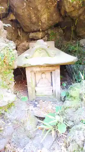 小野照崎神社の像