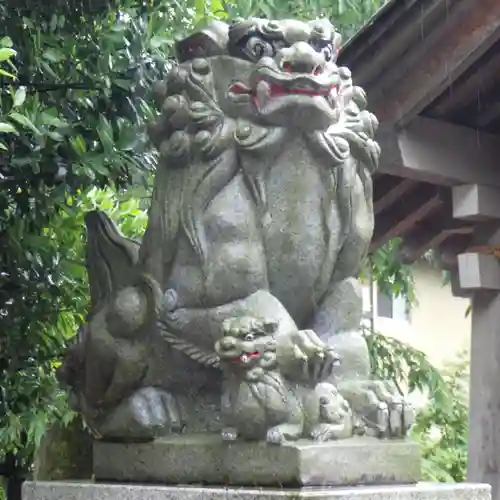 蜷川荘総鎮守 八坂神社の狛犬