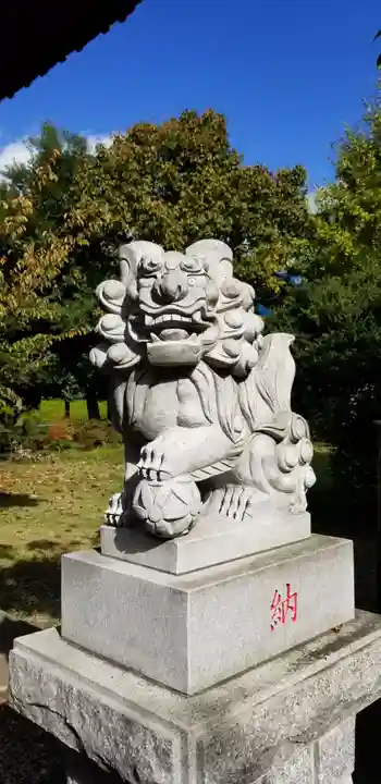 神明神社の狛犬