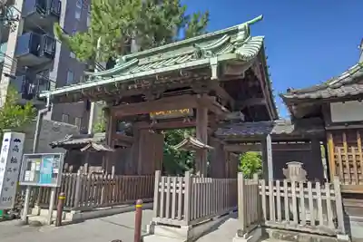 泉岳寺の山門・神門