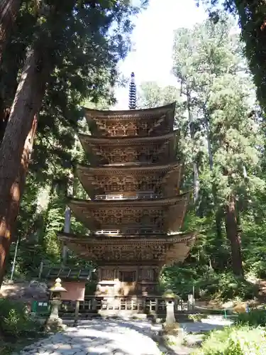 出羽神社(出羽三山神社)～三神合祭殿～の塔