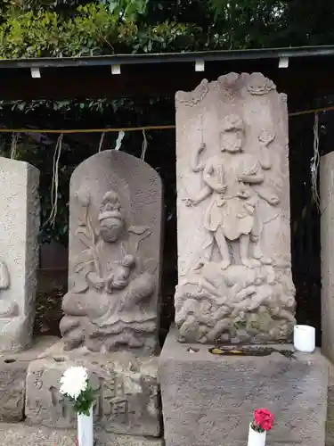 登渡神社の建物その他