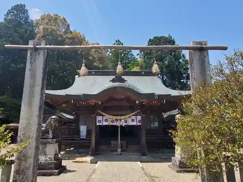 阿陀岡神社の本殿・本堂