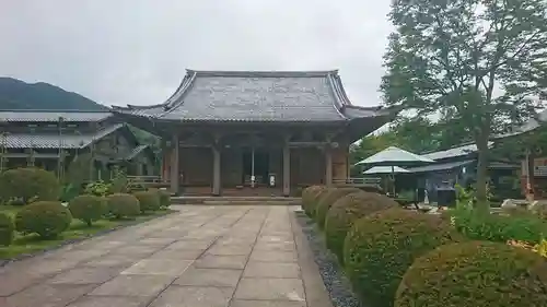 慈眼寺の本殿・本堂