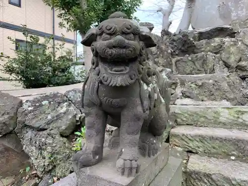 稲荷神社の狛犬