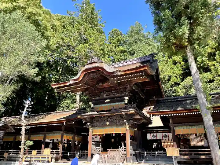 諏訪大社下社秋宮(長野県)
