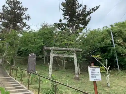 神明神社の鳥居