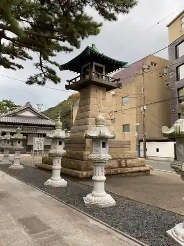 誕生寺のその他建物