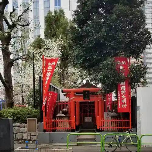 金綱稲荷神社の鳥居