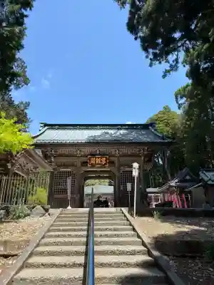 久遠寺の{uncategorized: "未分類", other: "その他", undefined: "問題あり", building: "その他建物", grave: "お墓", sacred_gate: "鳥居", guardian: "狛犬", statue: "像", buddha: "仏像", history: "歴史", nature: "自然", garden: "庭園", animal: "動物", pagoda: "塔", temizu: "手水舎", mountain_gate: "山門・神門", sanctuary: "本殿・本堂", subordinate: "末社・摂社", art: "芸術", scenery: "景色", jizo: "地蔵", ema: "絵馬", goshuin: "御朱印", omikuji: "おみくじ", items: "授与品その他", amulet: "お守り", goshuincho: "御朱印帳", eats: "食事", festival: "お祭り", votive_dance: "神楽", shichigosan: "七五三参", wedding: "結婚式", experience: "体験その他", initially: "初詣", around: "周辺", anti_infection: "感染症対策"}
