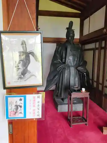 村雲御所瑞龍寺門跡の像