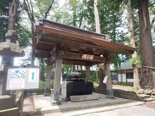 小室浅間神社の手水舎