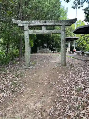 吉尾神社の鳥居