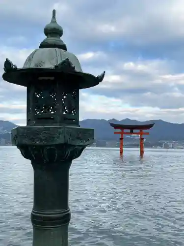 厳島神社(広島県)