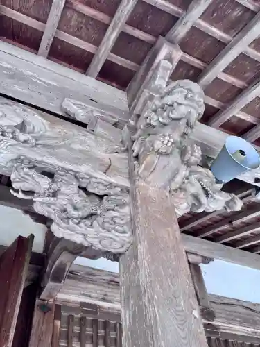 倭文神社の{uncategorized: "未分類", other: "その他", undefined: "問題あり", building: "その他建物", grave: "お墓", sacred_gate: "鳥居", guardian: "狛犬", statue: "像", buddha: "仏像", history: "歴史", nature: "自然", garden: "庭園", animal: "動物", pagoda: "塔", temizu: "手水舎", mountain_gate: "山門・神門", sanctuary: "本殿・本堂", subordinate: "末社・摂社", art: "芸術", scenery: "景色", jizo: "地蔵", ema: "絵馬", goshuin: "御朱印", omikuji: "おみくじ", items: "授与品その他", amulet: "お守り", goshuincho: "御朱印帳", eats: "食事", festival: "お祭り", votive_dance: "神楽", shichigosan: "七五三参", wedding: "結婚式", experience: "体験その他", initially: "初詣", around: "周辺", anti_infection: "感染症対策"}