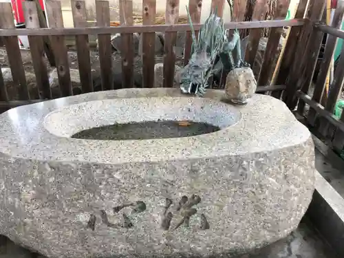 尾浜八幡神社の手水舎
