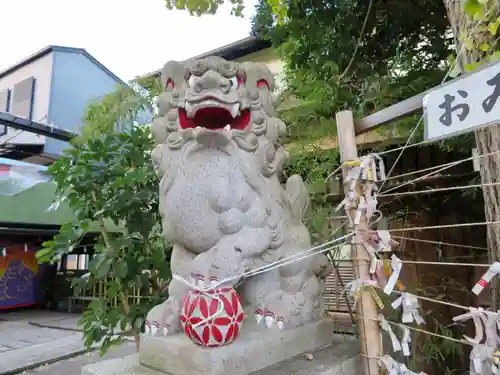 菊名神社の狛犬