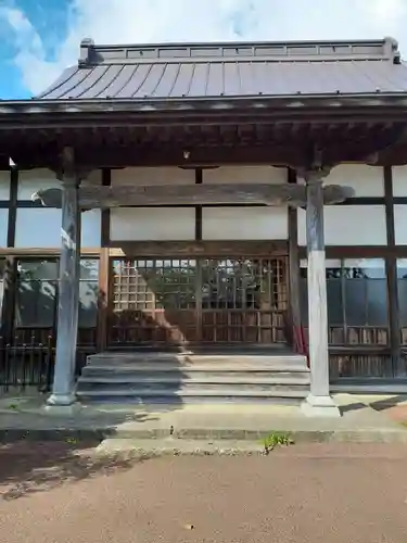 自性院の本殿・本堂