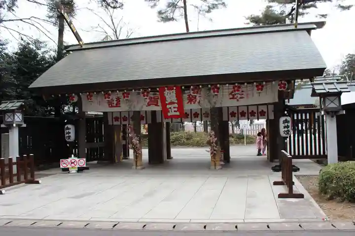 櫻木神社の山門・神門