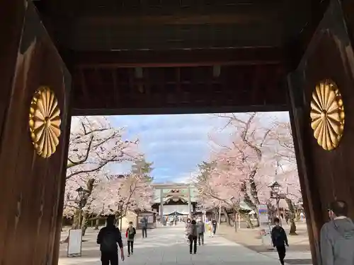 靖國神社の山門・神門