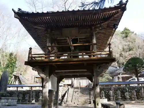 海岸寺の山門