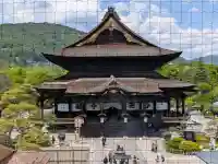 善光寺の{uncategorized: "未分類", other: "その他", undefined: "問題あり", building: "その他建物", grave: "お墓", sacred_gate: "鳥居", guardian: "狛犬", statue: "像", buddha: "仏像", history: "歴史", nature: "自然", garden: "庭園", animal: "動物", pagoda: "塔", temizu: "手水舎", mountain_gate: "山門・神門", sanctuary: "本殿・本堂", subordinate: "末社・摂社", art: "芸術", scenery: "景色", jizo: "地蔵", ema: "絵馬", goshuin: "御朱印", omikuji: "おみくじ", items: "授与品その他", amulet: "お守り", goshuincho: "御朱印帳", eats: "食事", festival: "お祭り", votive_dance: "神楽", shichigosan: "七五三参", wedding: "結婚式", experience: "体験その他", initially: "初詣", around: "周辺", anti_infection: "感染症対策"}